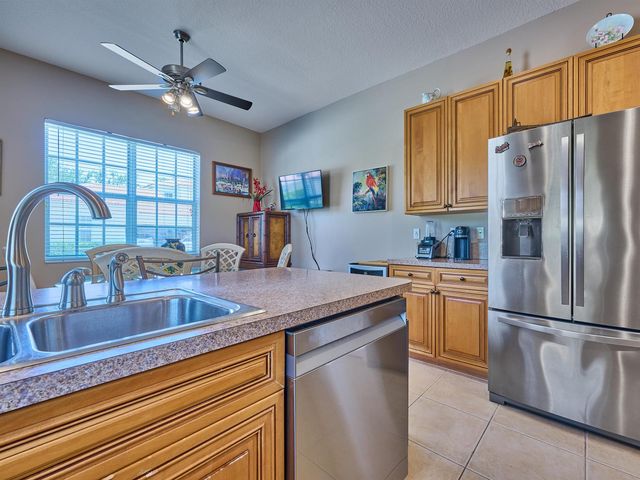 530 COMMONS Drive, Palm Beach Gardens, FL 33418