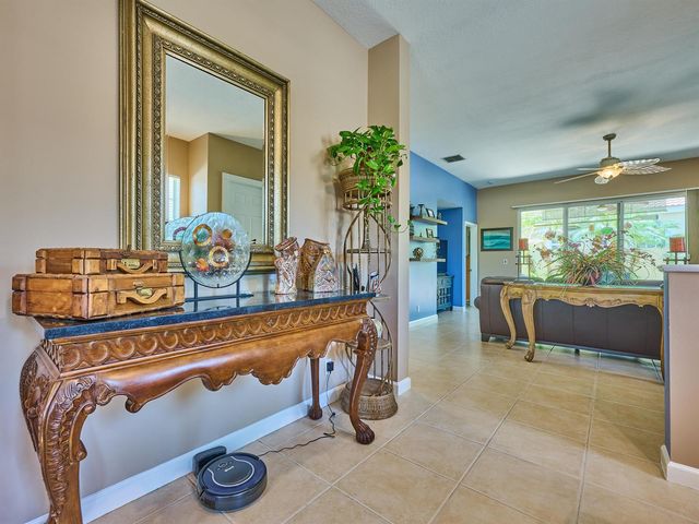 530 COMMONS Drive, Palm Beach Gardens, FL 33418
