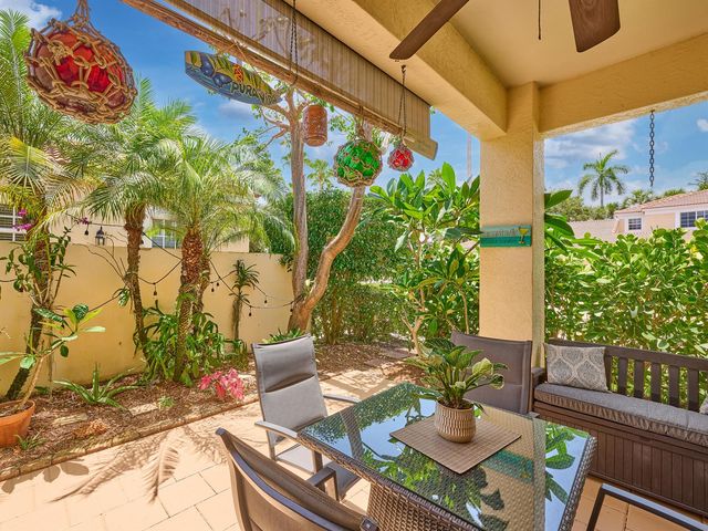 530 COMMONS Drive, Palm Beach Gardens, FL 33418