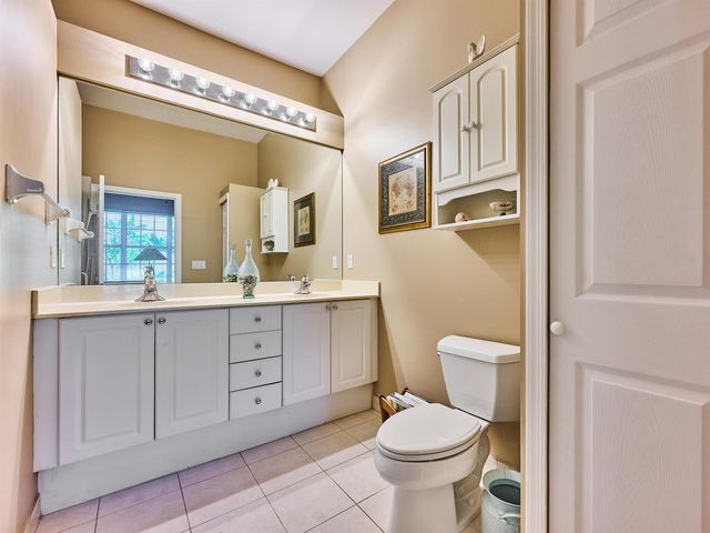 530 COMMONS Drive, Palm Beach Gardens, FL 33418