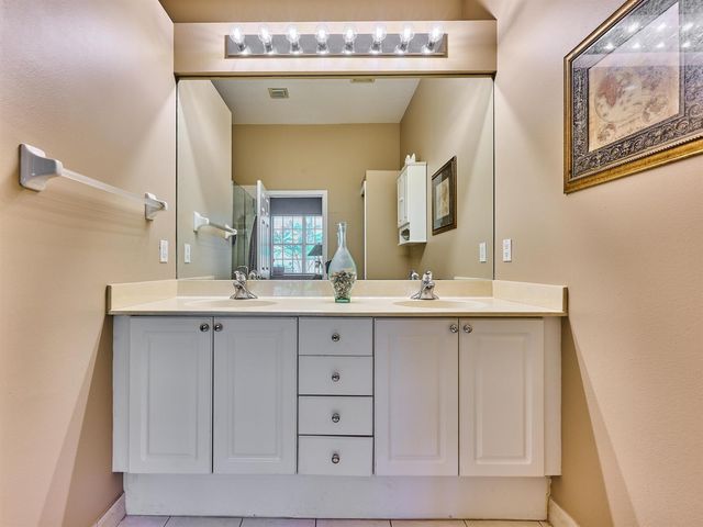 530 COMMONS Drive, Palm Beach Gardens, FL 33418