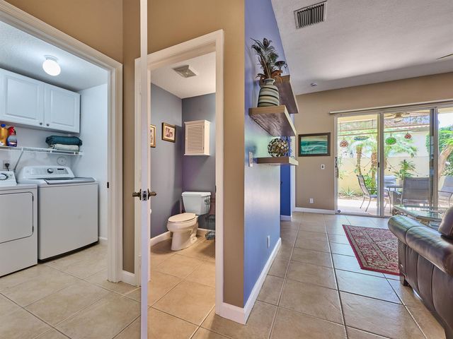 530 COMMONS Drive, Palm Beach Gardens, FL 33418
