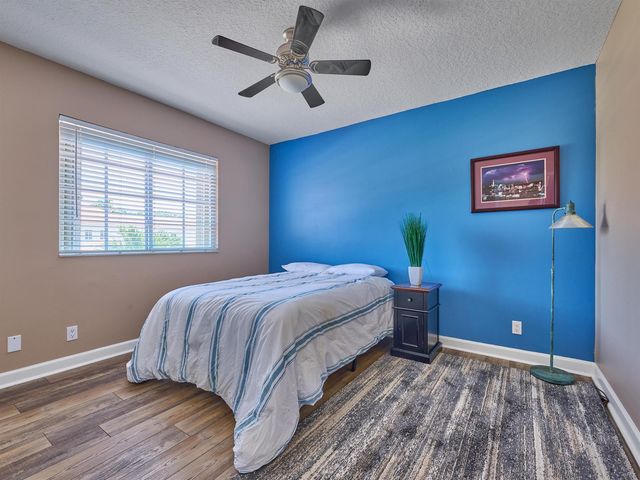 530 COMMONS Drive, Palm Beach Gardens, FL 33418