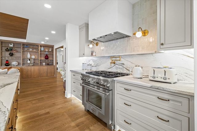 934 N Park Avenue, Fayetteville, AR 72701