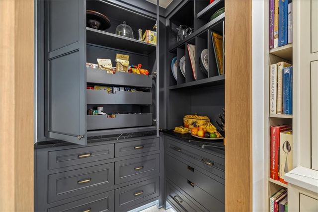 934 N Park Avenue, Fayetteville, AR 72701