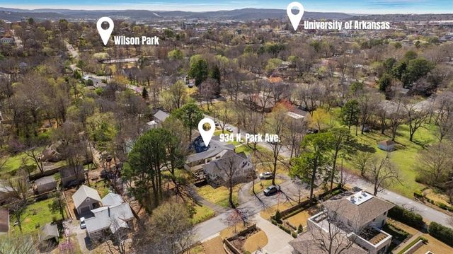 934 N Park Avenue, Fayetteville, AR 72701