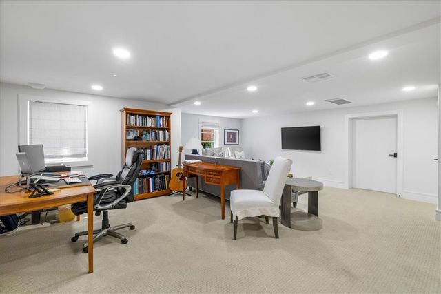 934 N Park Avenue, Fayetteville, AR 72701