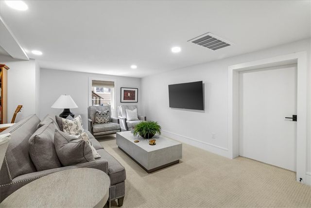 934 N Park Avenue, Fayetteville, AR 72701