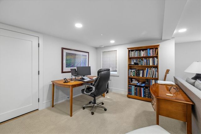 934 N Park Avenue, Fayetteville, AR 72701