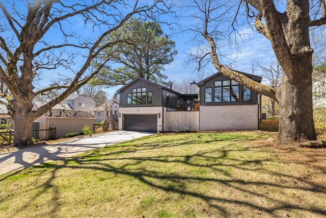 934 N Park Avenue, Fayetteville, AR 72701