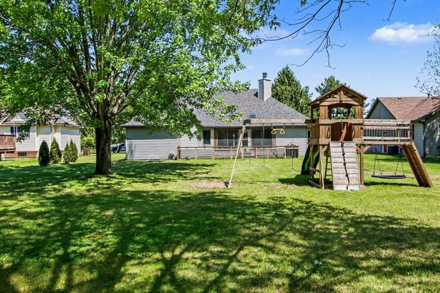 907 E 12th Street, Hobart, IN 46342