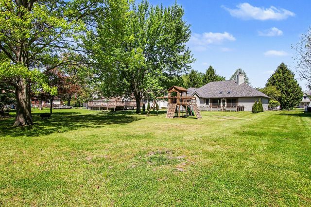 907 E 12th Street, Hobart, IN 46342