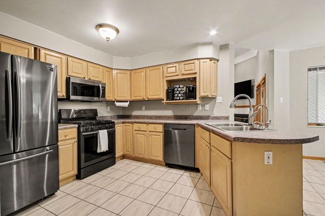 907 E 12th Street, Hobart, IN 46342