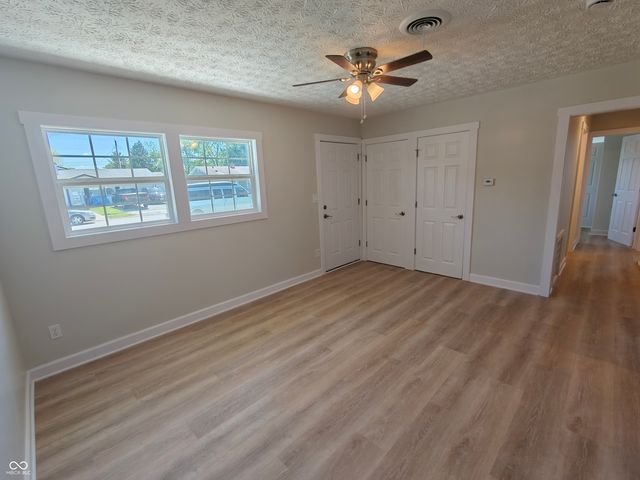 407 Eberhart Drive, Shelbyville, IN 46176