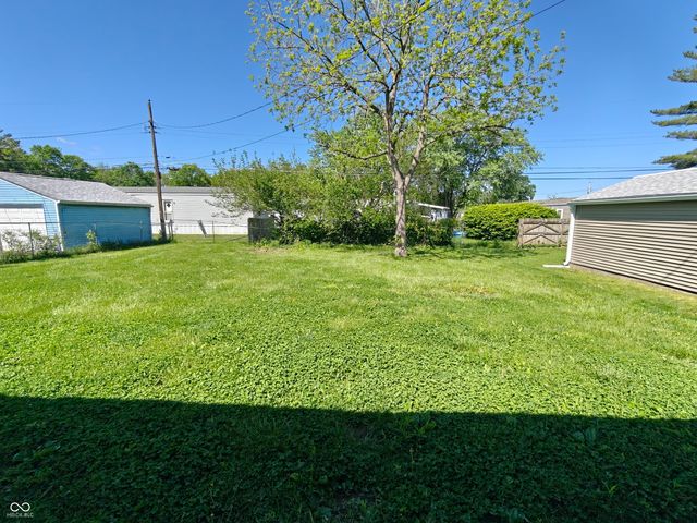 407 Eberhart Drive, Shelbyville, IN 46176