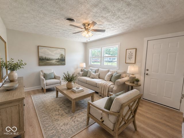 407 Eberhart Drive, Shelbyville, IN 46176