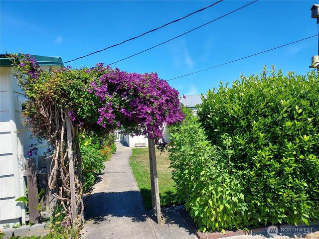 52 Libby Street, Sequim, WA 98382