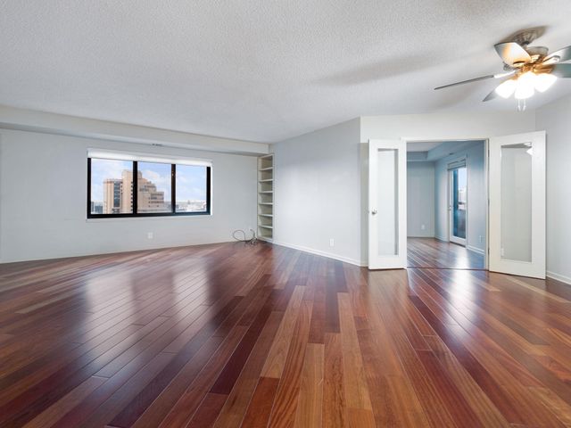 20 2nd Street NE P2501, Minneapolis, MN 55413