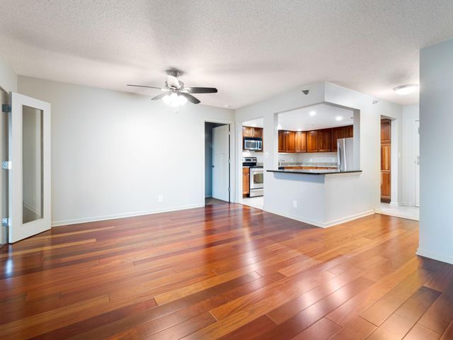 20 2nd Street NE P2501, Minneapolis, MN 55413