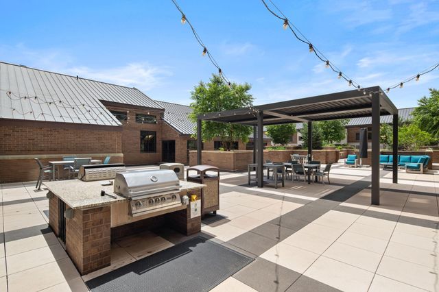 20 2nd Street NE P2501, Minneapolis, MN 55413