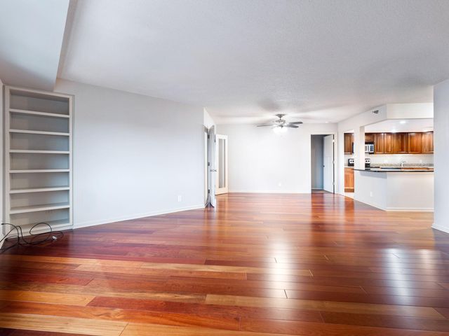 20 2nd Street NE P2501, Minneapolis, MN 55413