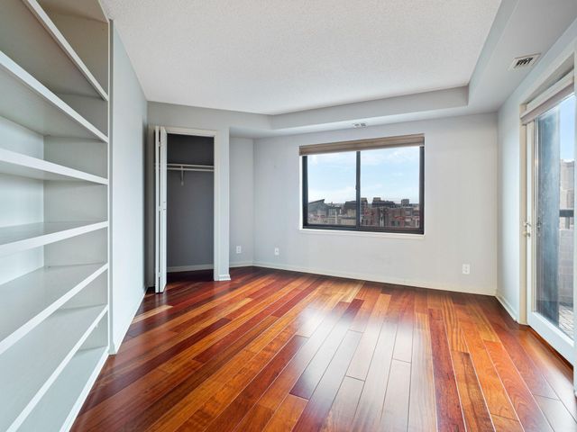 20 2nd Street NE P2501, Minneapolis, MN 55413