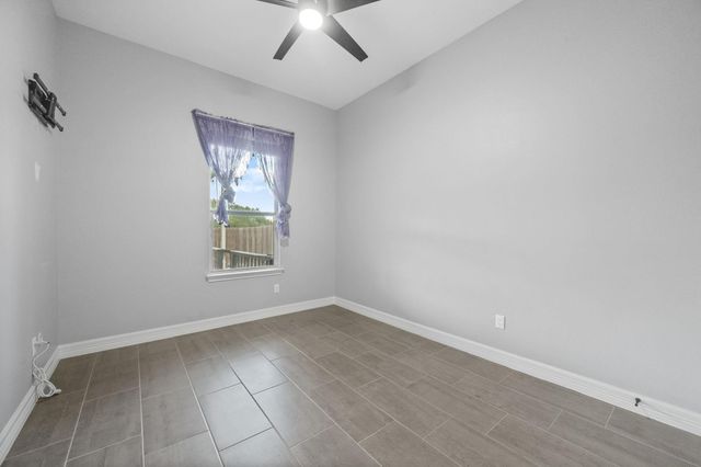 6631 Independence Boulevard, Baytown, TX 77521