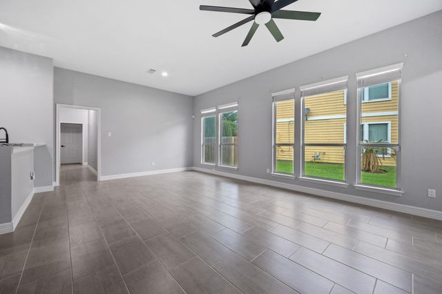 6631 Independence Boulevard, Baytown, TX 77521