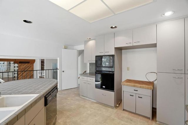 1111 Piedmont Road, San Jose, CA 95132