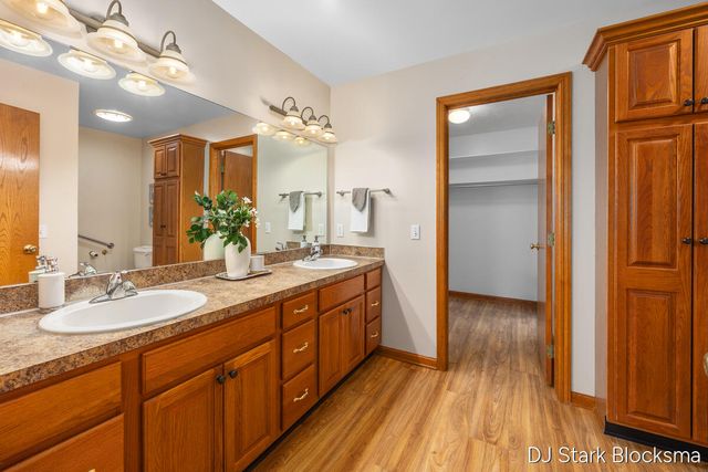 2038 Palmerton Court Ne, City Of Grand Rapids, MI 49505