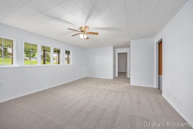 2038 Palmerton Court Ne, City Of Grand Rapids, MI 49505