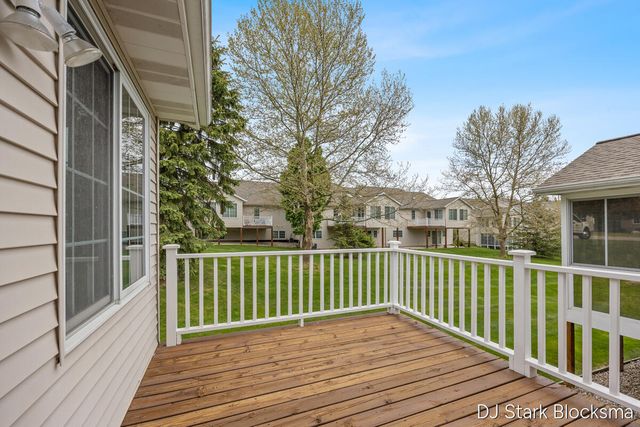 2038 Palmerton Court Ne, City Of Grand Rapids, MI 49505
