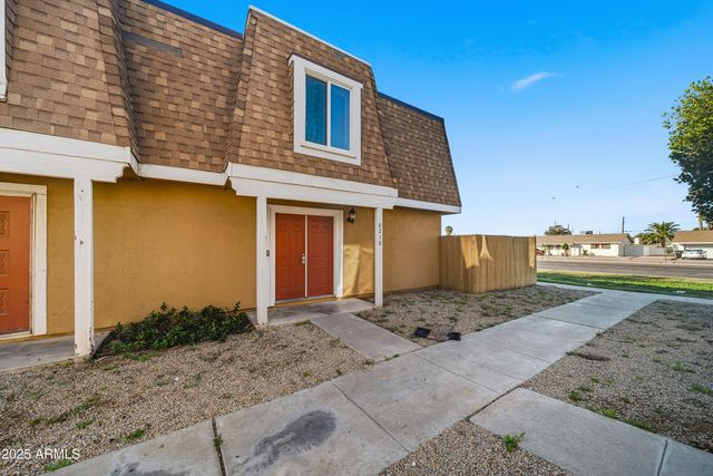 8218 N 34TH Drive, Phoenix, AZ 85051