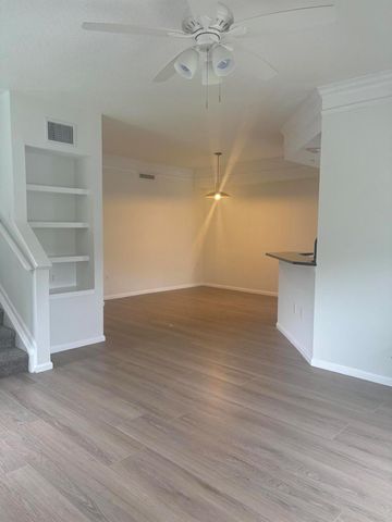 2026 Alta Meadows Lane 909, Delray Beach, FL 33444