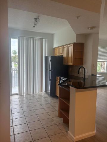 2026 Alta Meadows Lane 909, Delray Beach, FL 33444