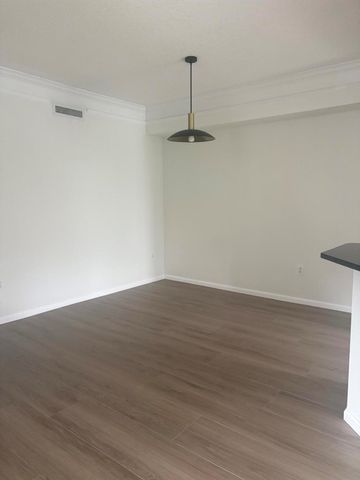 2026 Alta Meadows Lane 909, Delray Beach, FL 33444