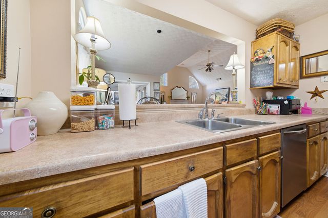 140 Green Tree Drive, Newnan, GA 30265