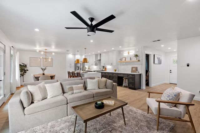 8517 Romney RD, Austin, TX 78748