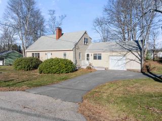 19 Vernon Avenue, Rochester, NH 03867