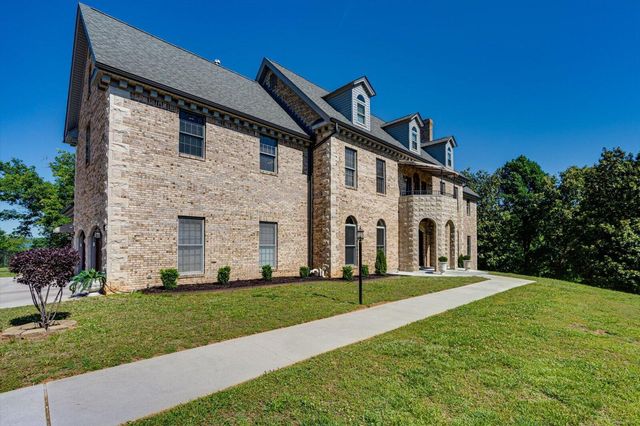 551 N Crest Court, Chattanooga, TN 37404