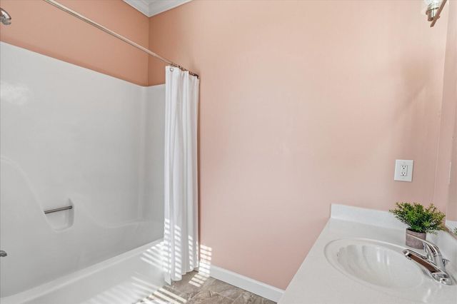 551 N Crest Court, Chattanooga, TN 37404