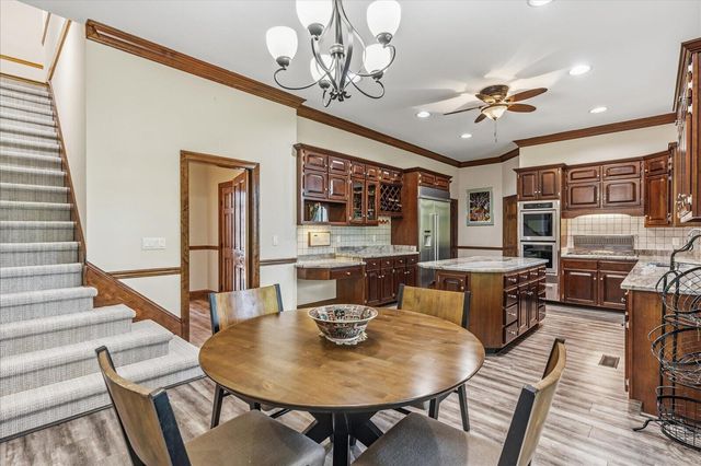 551 N Crest Court, Chattanooga, TN 37404