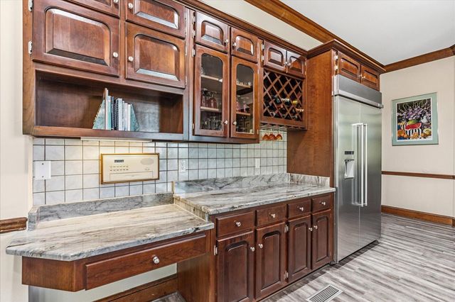 551 N Crest Court, Chattanooga, TN 37404