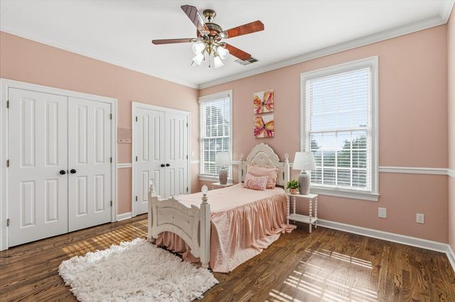 551 N Crest Court, Chattanooga, TN 37404