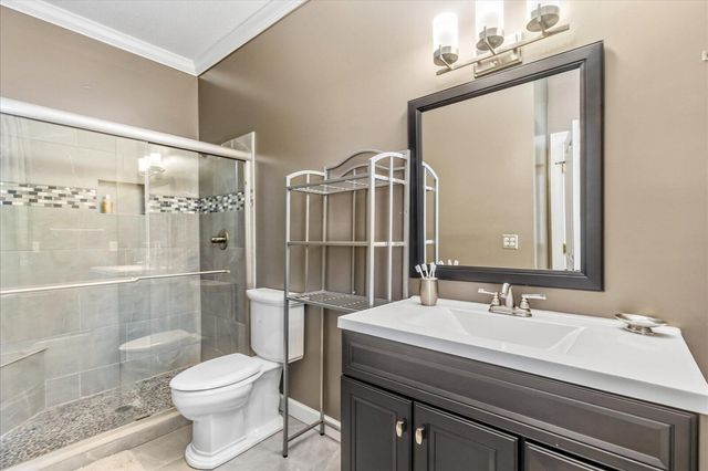 551 N Crest Court, Chattanooga, TN 37404