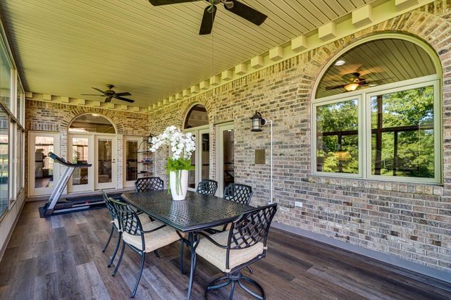551 N Crest Court, Chattanooga, TN 37404
