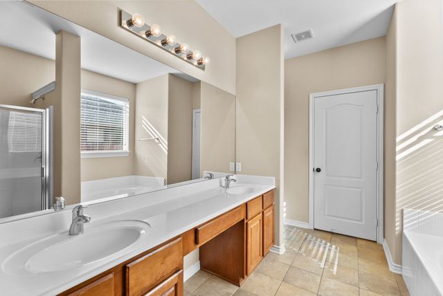 6679 Lacebark Circle, Tyler, TX 75703