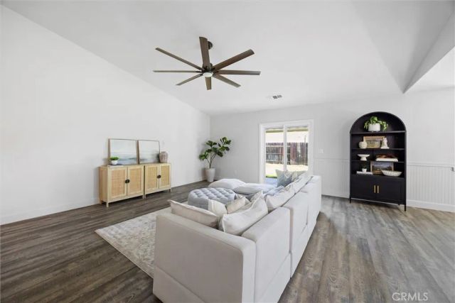 11401 Eresma Drive, Bakersfield, CA 93311