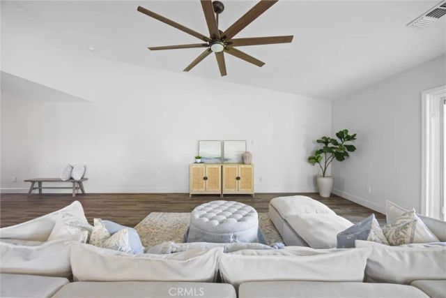 11401 Eresma Drive, Bakersfield, CA 93311
