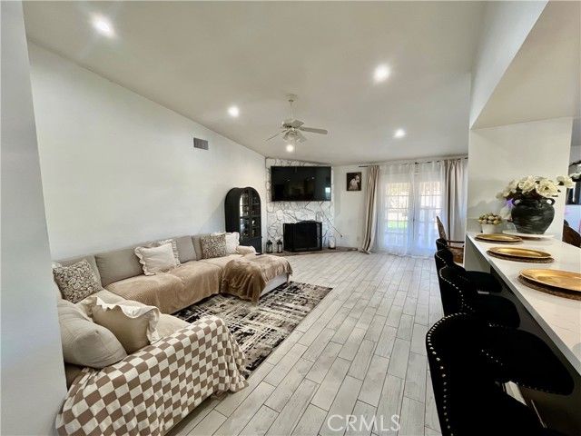 1200 Pasteur Drive, Lancaster, CA 93535